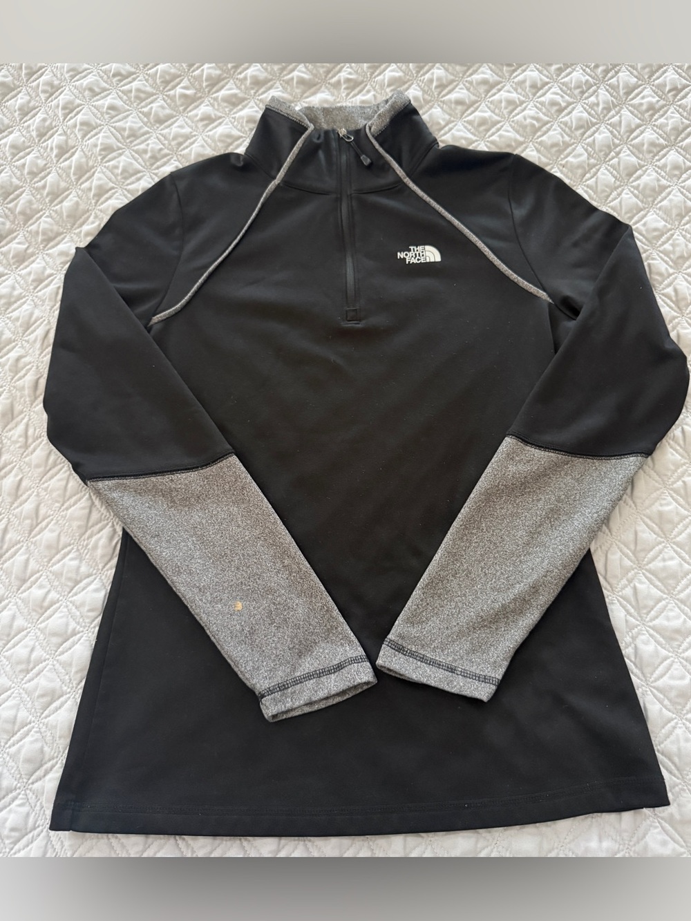 The North Face 1/4 Zip Pullover Jacket Womens Size Small Black Gray Athletic Top
